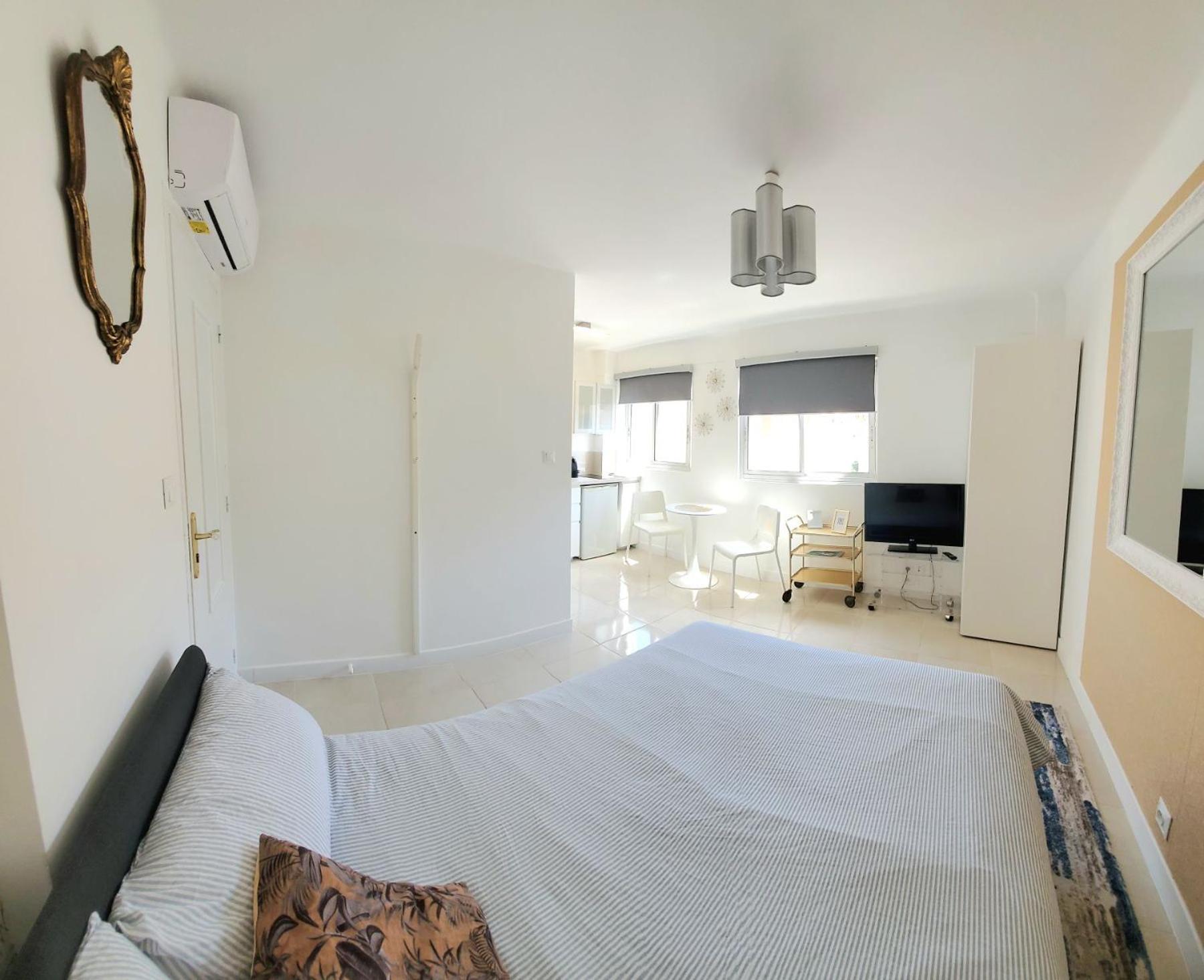 Cannes Carnot 2 Luaran gambar